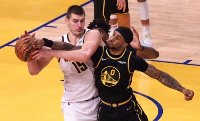 他是勇士侧翼防守尖兵 也是联盟最高效空切终结者