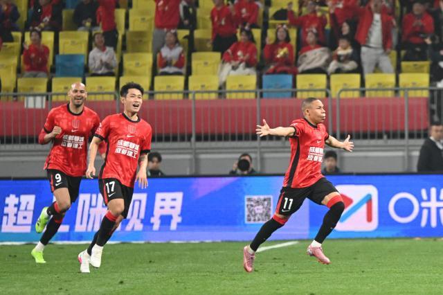 开云-西南德比明日上演 火力第一蓉城VS火力第三玉昆